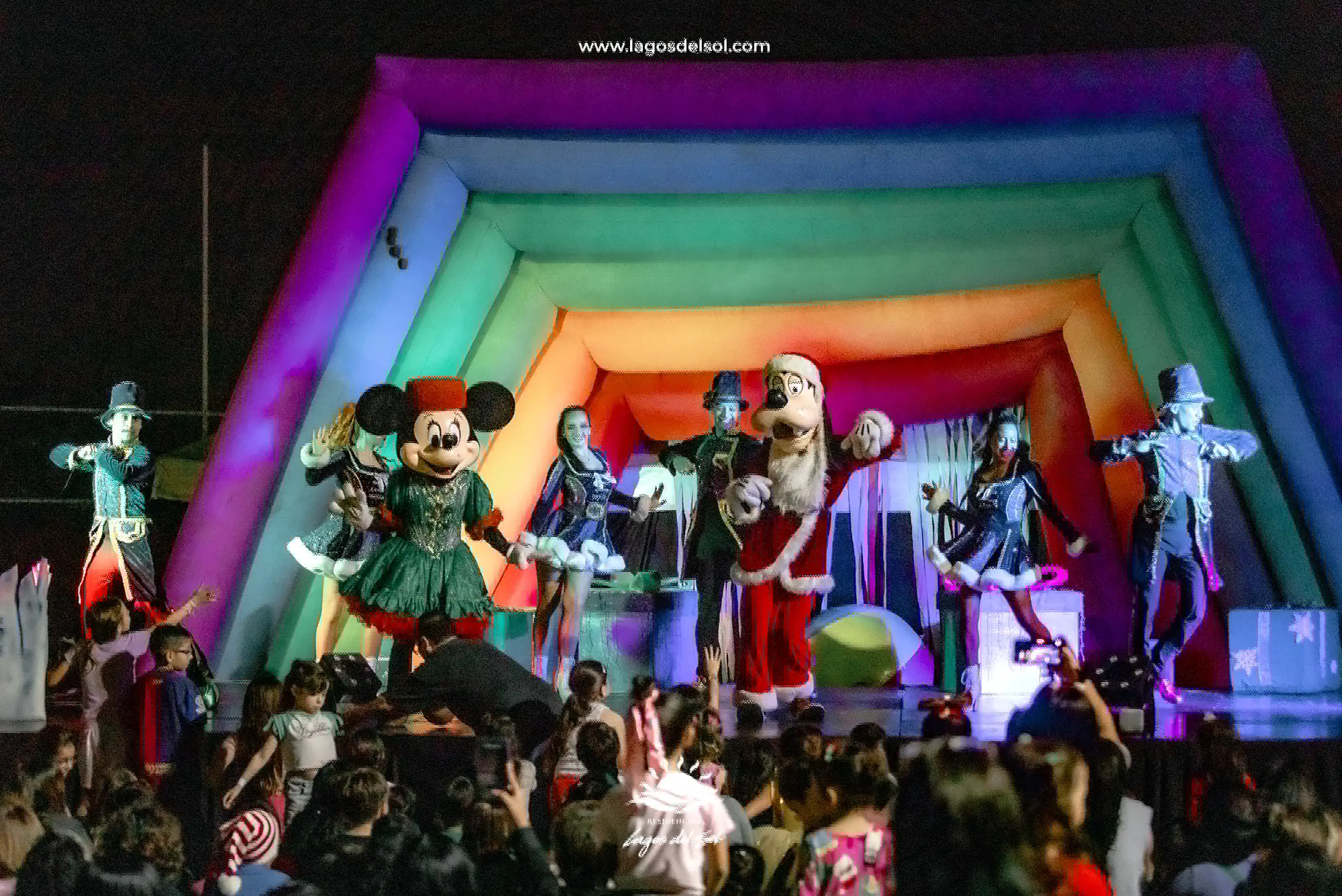 El Festival Navideño Lagos: Un evento que fortalece la comunidad más segura de Cancún